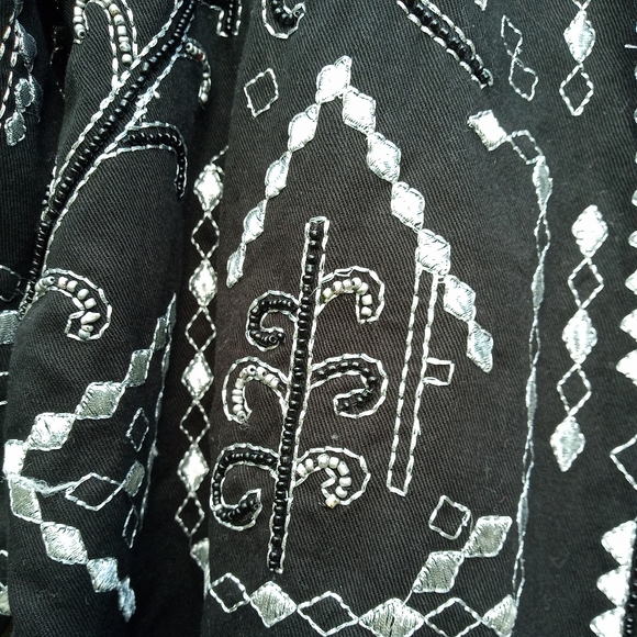 Notations Japanese Inspired Jacket Black in Medium - Picture 8 of 8
